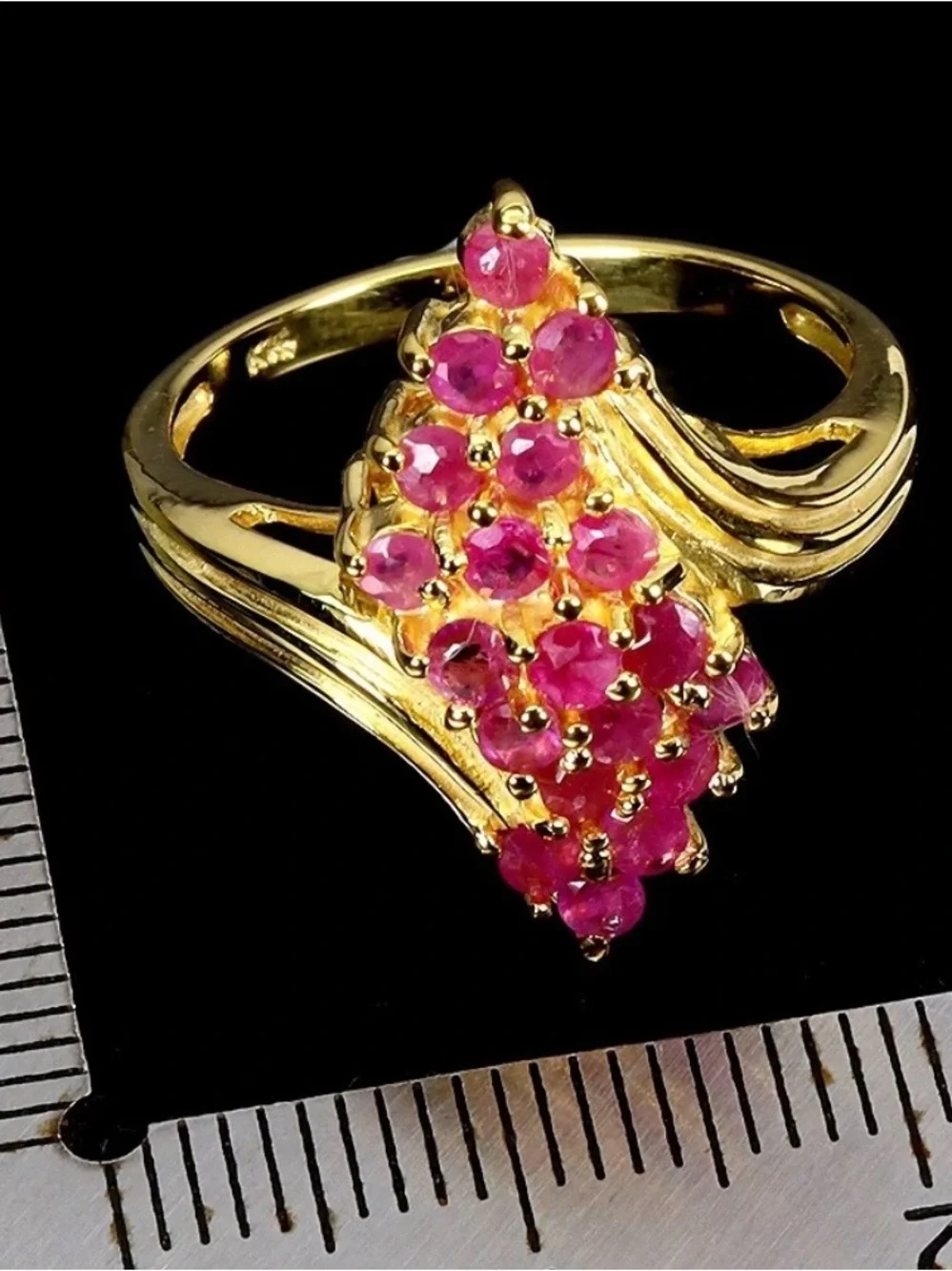 Ombre Ruby Design 14k on Sterling Silver size 8.  1.08ct